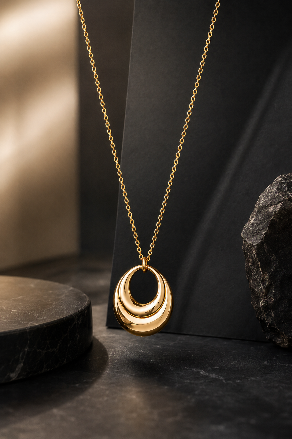 Layered Oval Pendant Necklace for Women