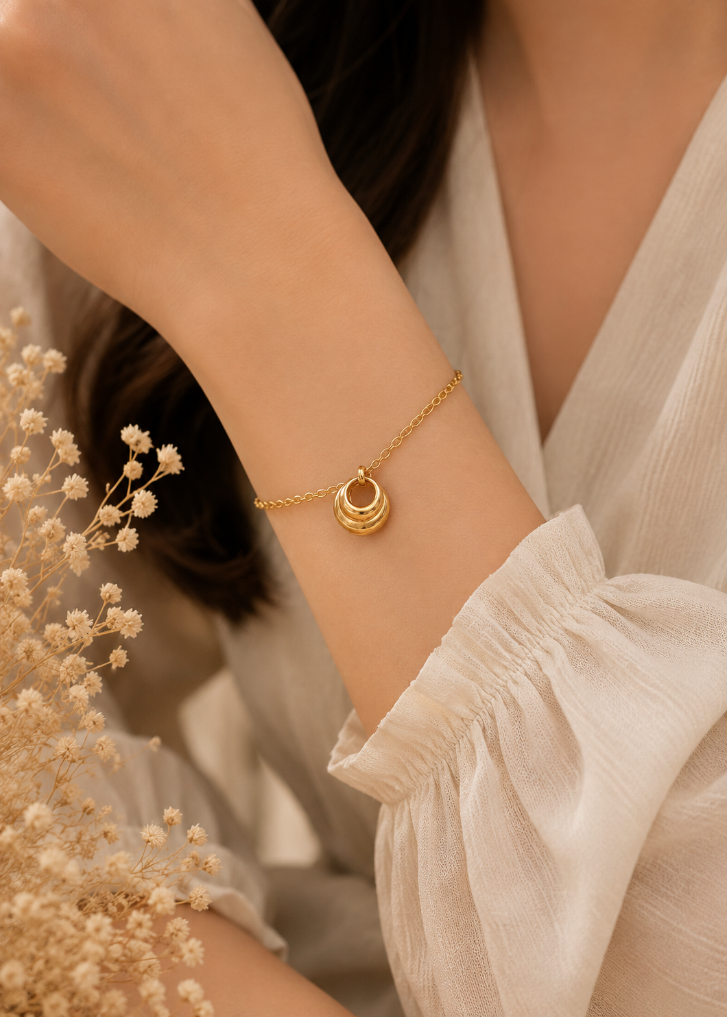 Round Pendant Bracelet for Women