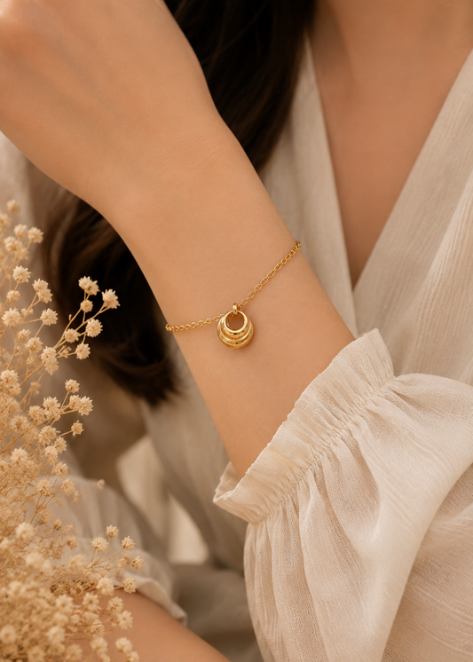 Round Pendant Bracelet for Women